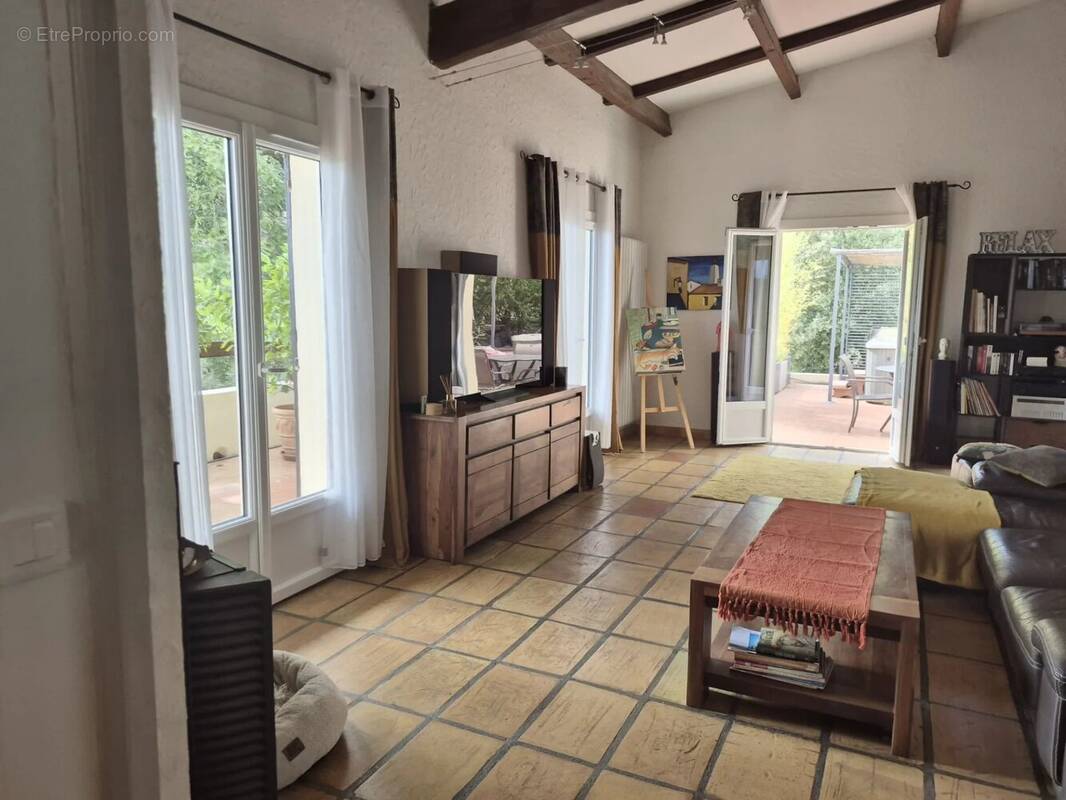 Maison à FIGANIERES