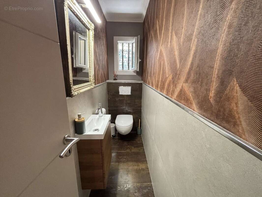 Maison à FIGANIERES