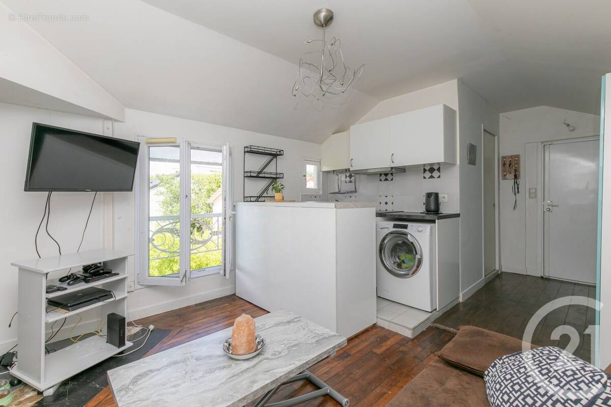 Appartement à SAINT-MAUR-DES-FOSSES