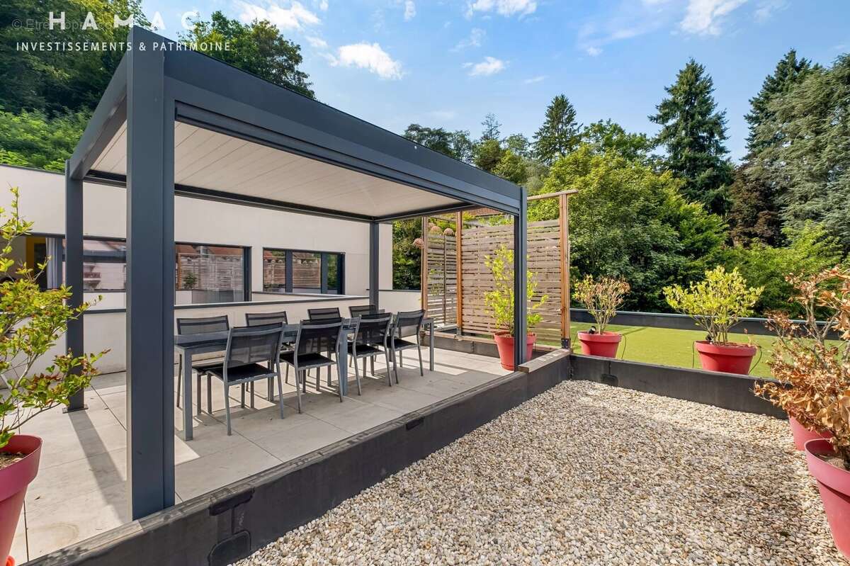 Maison à CHARBONNIERES-LES-BAINS