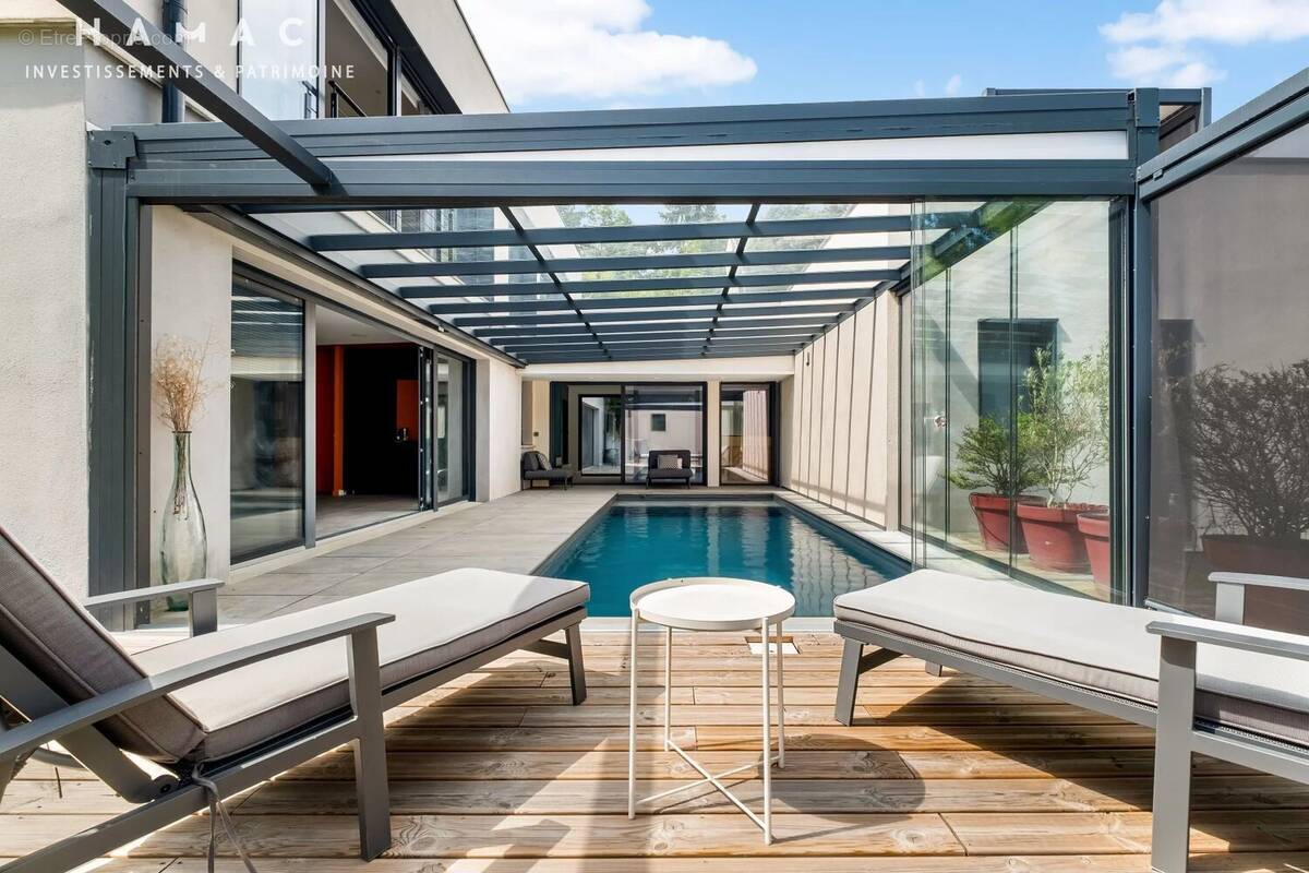 Maison à CHARBONNIERES-LES-BAINS