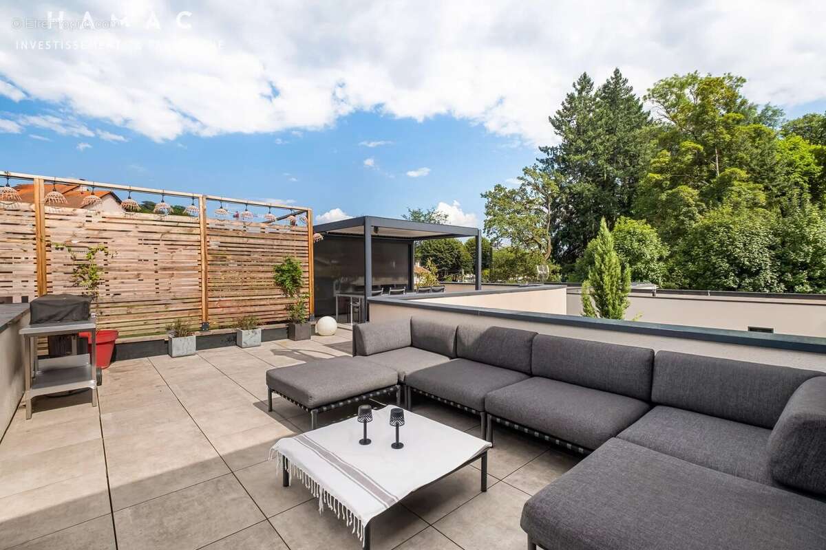 Maison à CHARBONNIERES-LES-BAINS