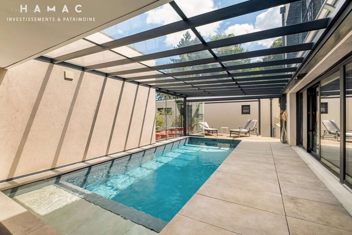 Maison à CHARBONNIERES-LES-BAINS