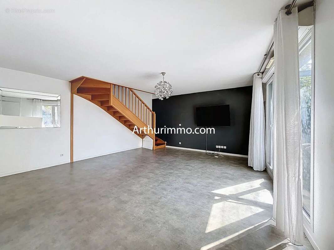 Appartement à LIMEIL-BREVANNES