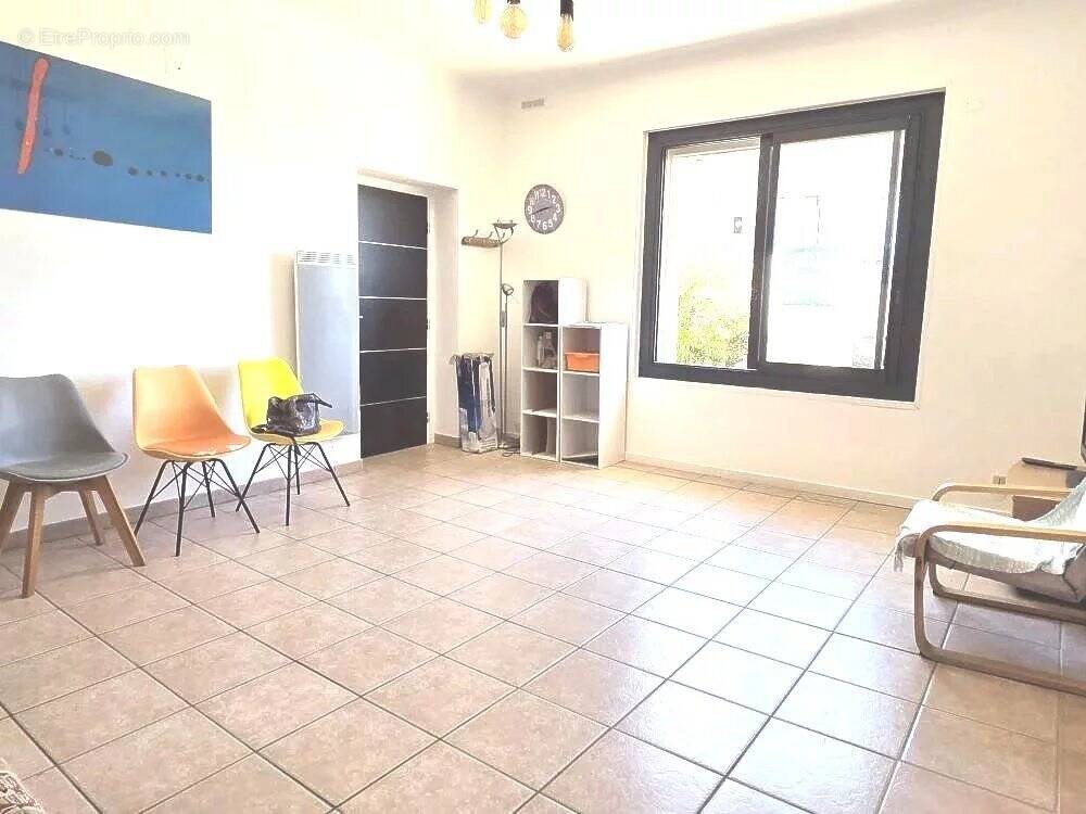 Appartement à MONACIA-D&#039;AULLENE