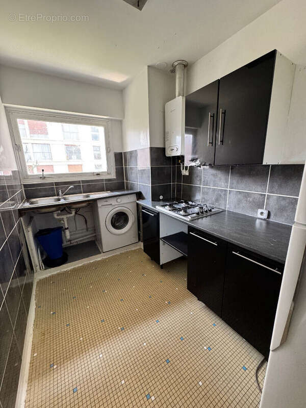 Appartement à LES PAVILLONS-SOUS-BOIS