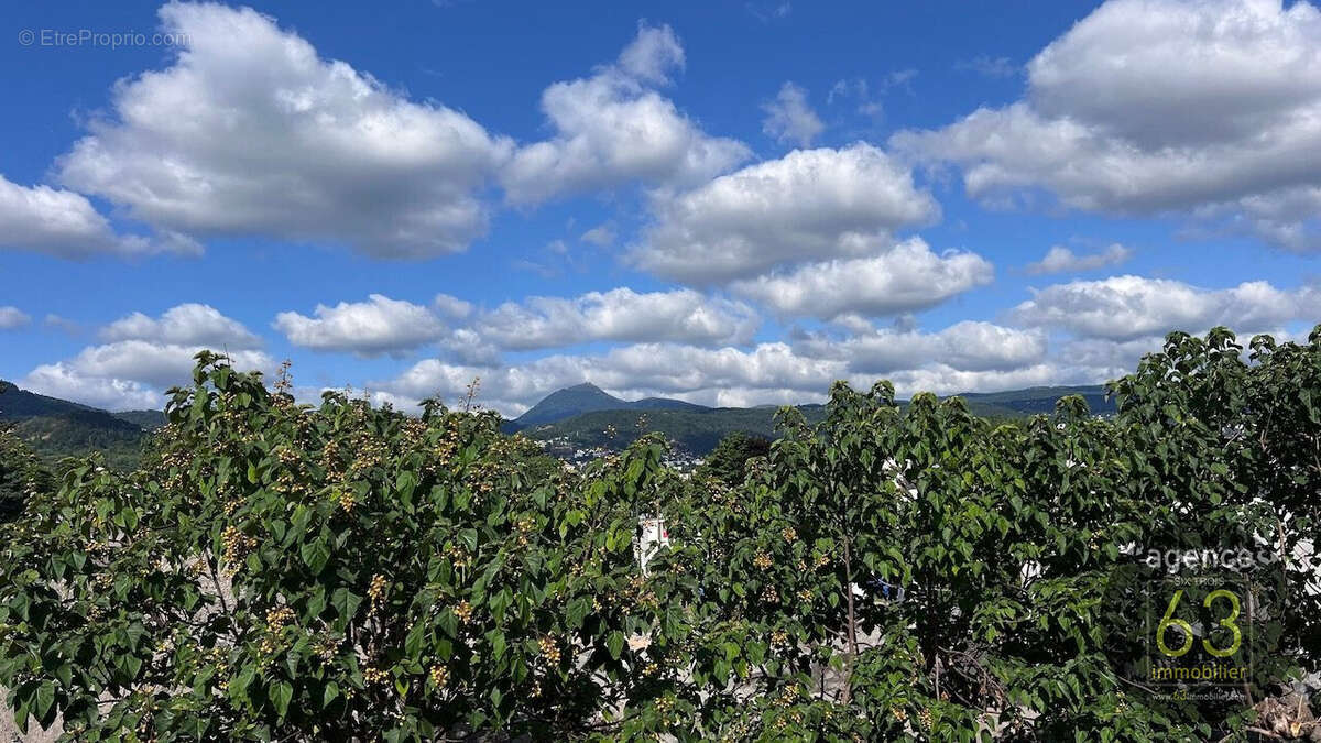 Maison à CLERMONT-FERRAND