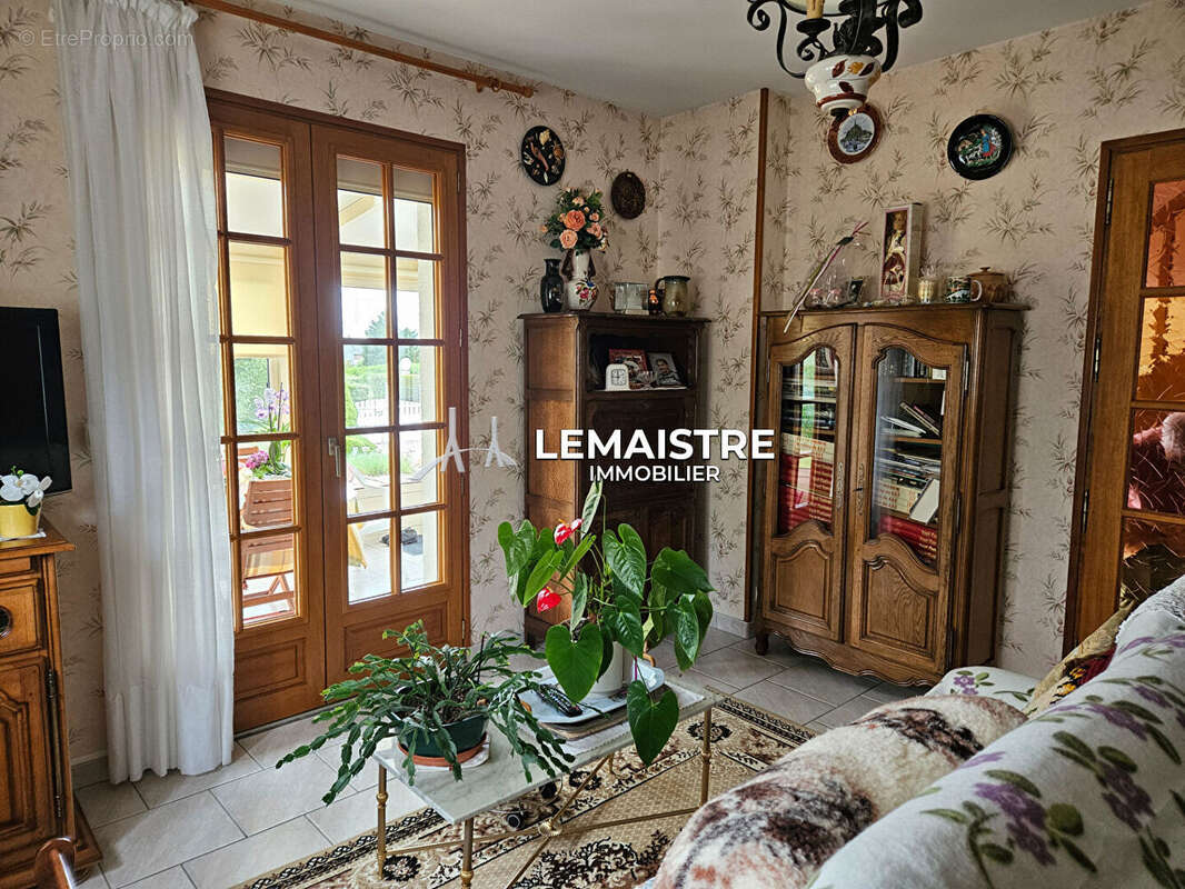 Maison à BOURG-ACHARD