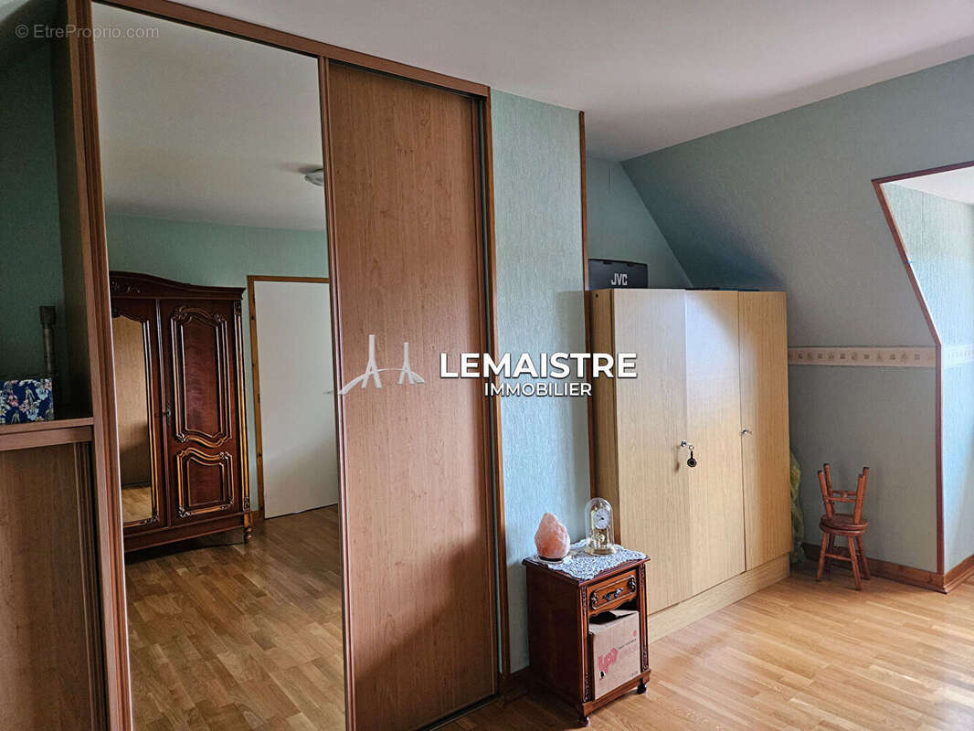 Maison à BOURG-ACHARD