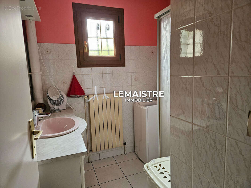 Maison à BOURG-ACHARD