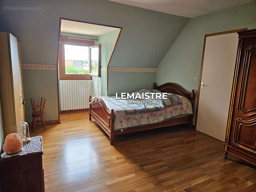 Maison à BOURG-ACHARD