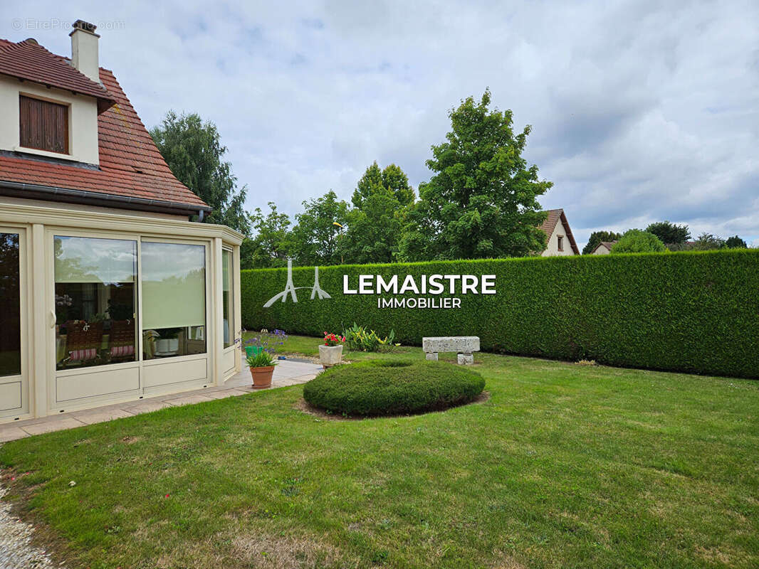 Maison à BOURG-ACHARD