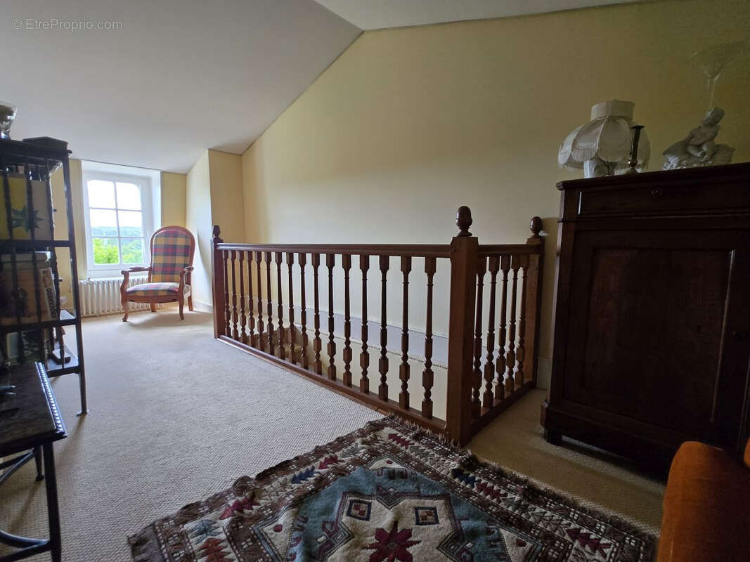 Maison à MONTAGNAC-LA-CREMPSE