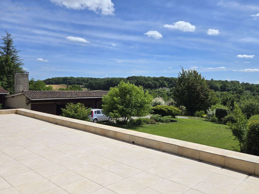 Maison à MONTAGNAC-LA-CREMPSE