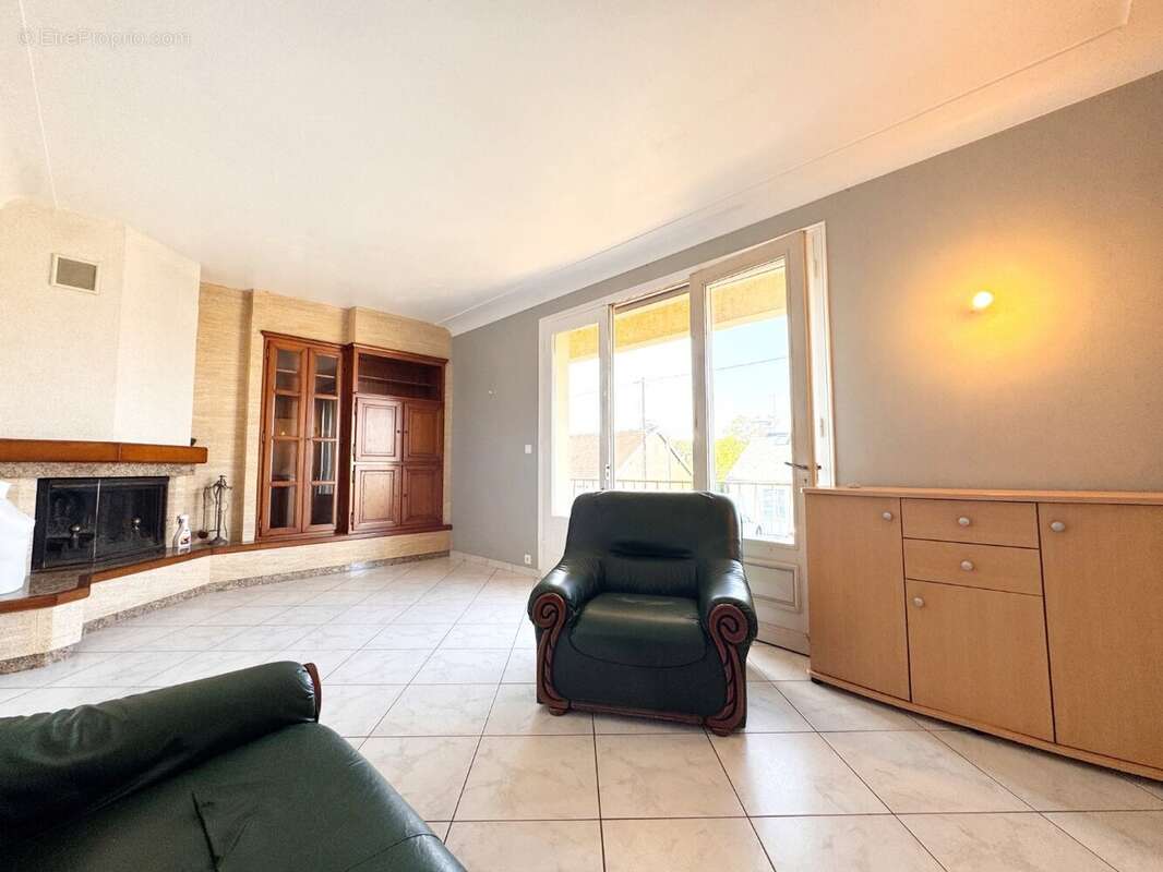 Maison à LES HERBIERS