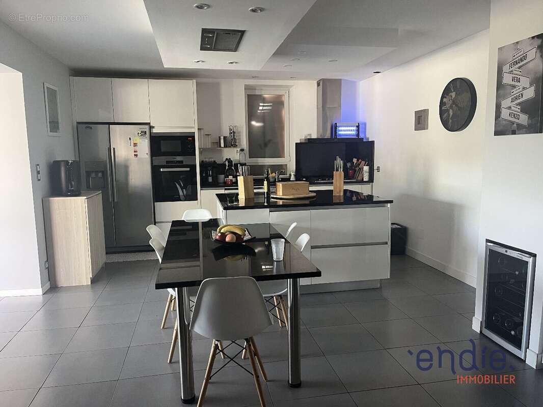 Maison à VILLENEUVE-LES-BOULOC