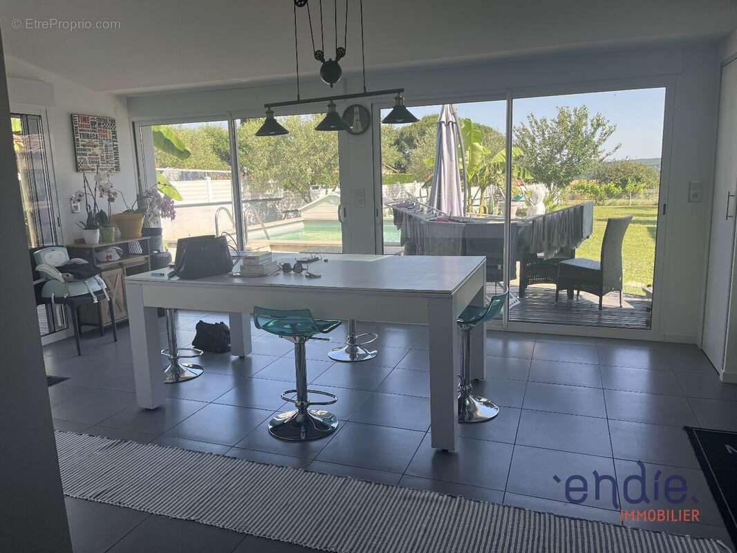 Maison à VILLENEUVE-LES-BOULOC