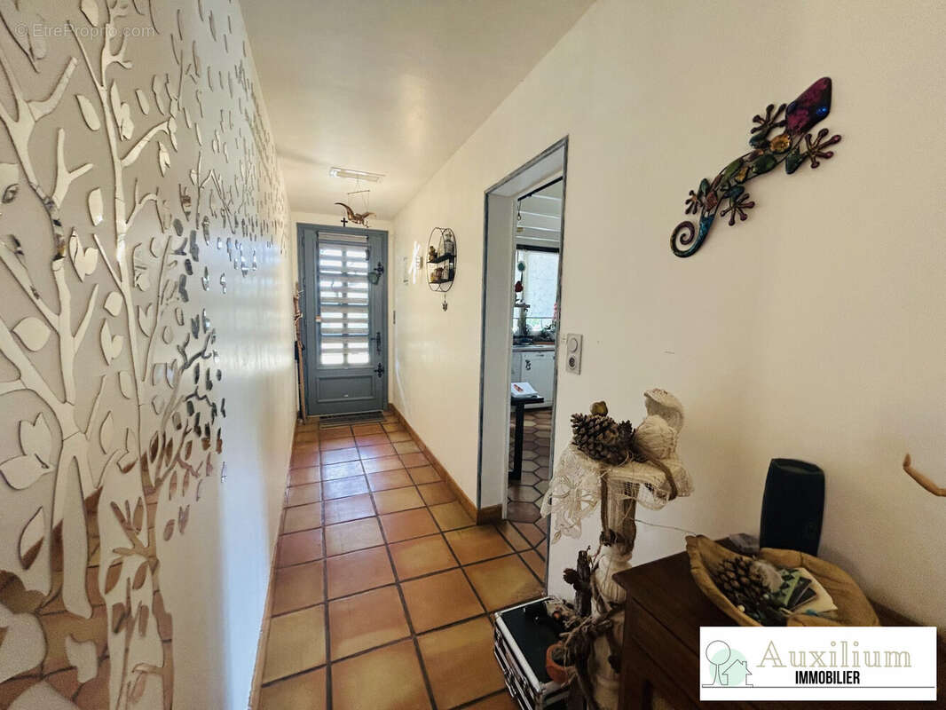 Maison à SAINT-CIERS-SUR-GIRONDE