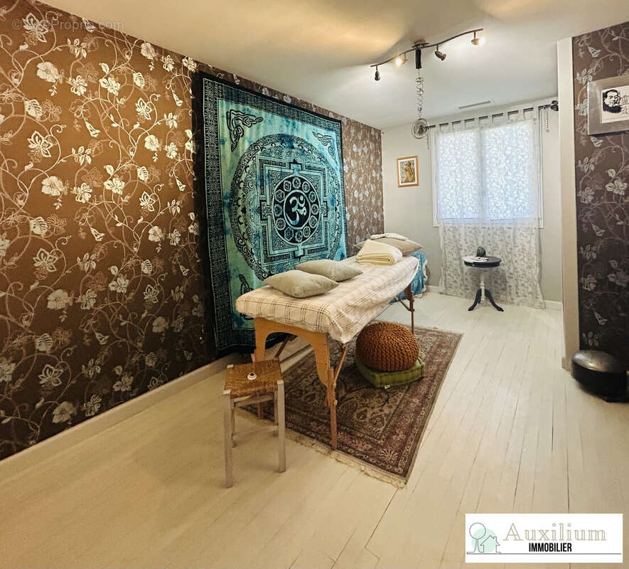 Maison à SAINT-CIERS-SUR-GIRONDE