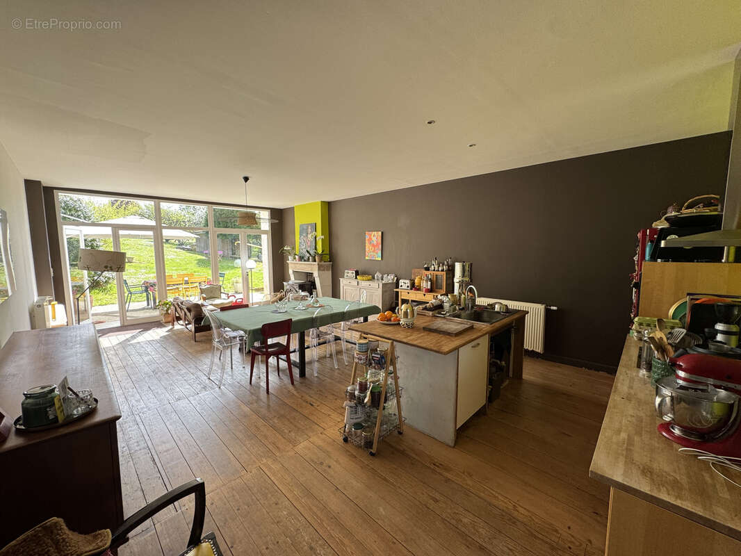 Maison à BARBEZIEUX-SAINT-HILAIRE