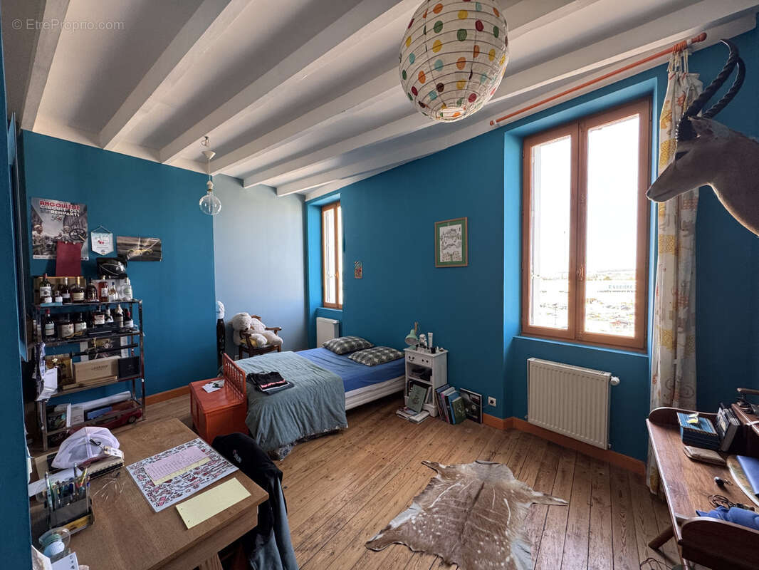 Maison à BARBEZIEUX-SAINT-HILAIRE