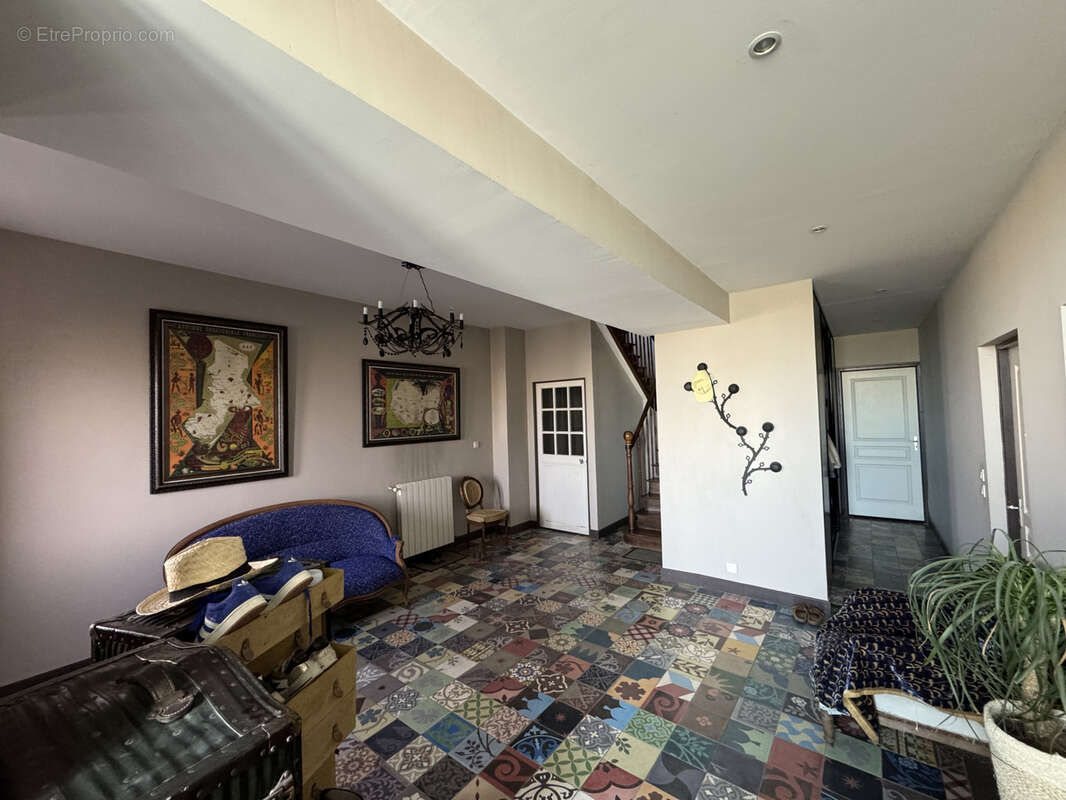 Maison à BARBEZIEUX-SAINT-HILAIRE