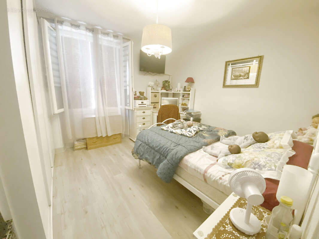 Maison à BIARS-SUR-CERE