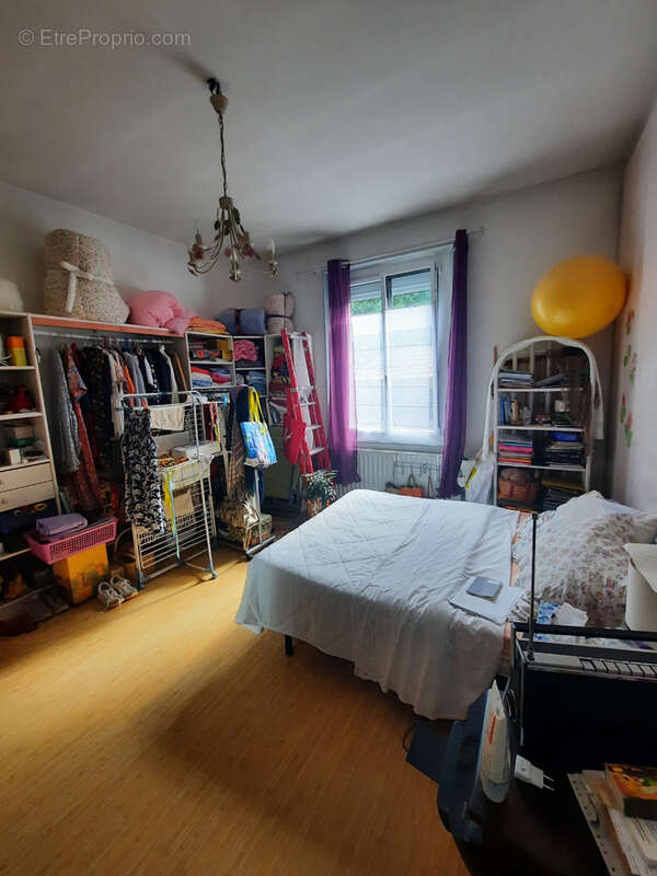 Appartement à AUREILHAN