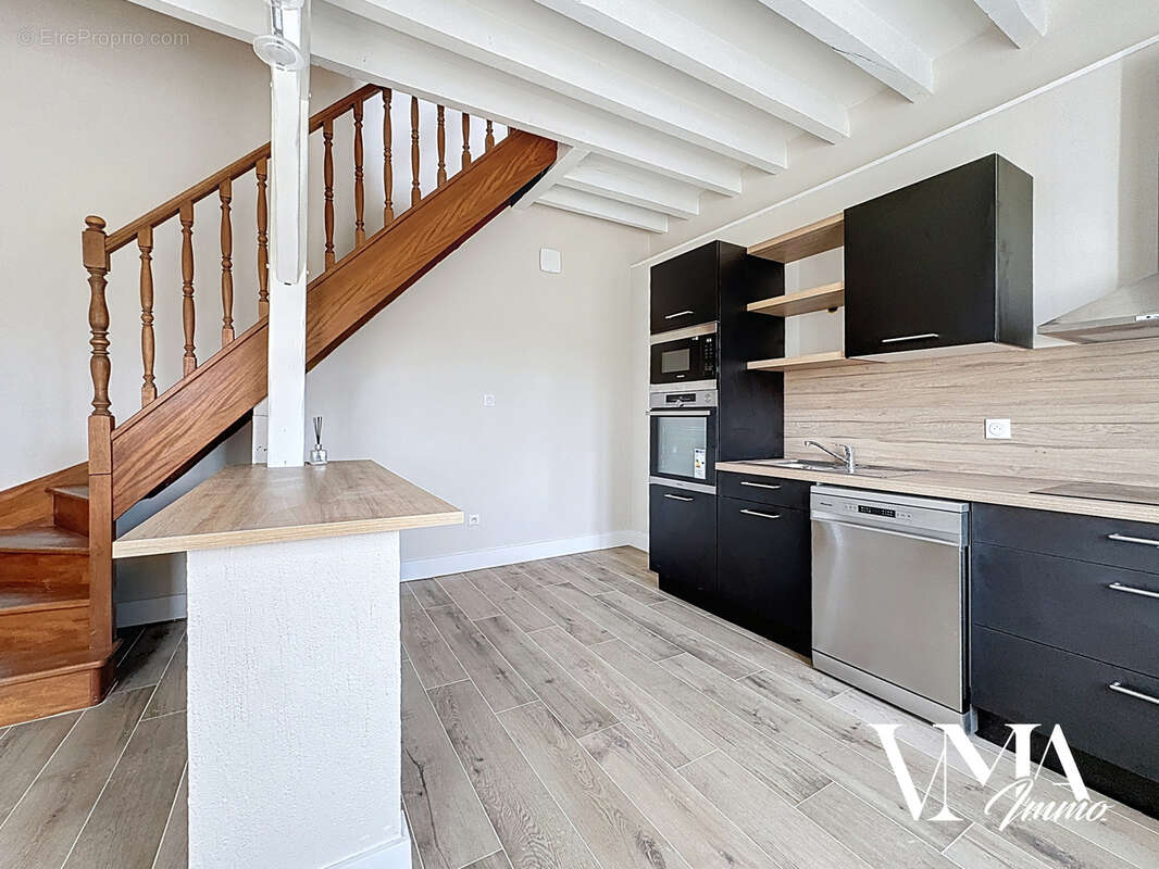 Appartement à SOURCIEUX-LES-MINES