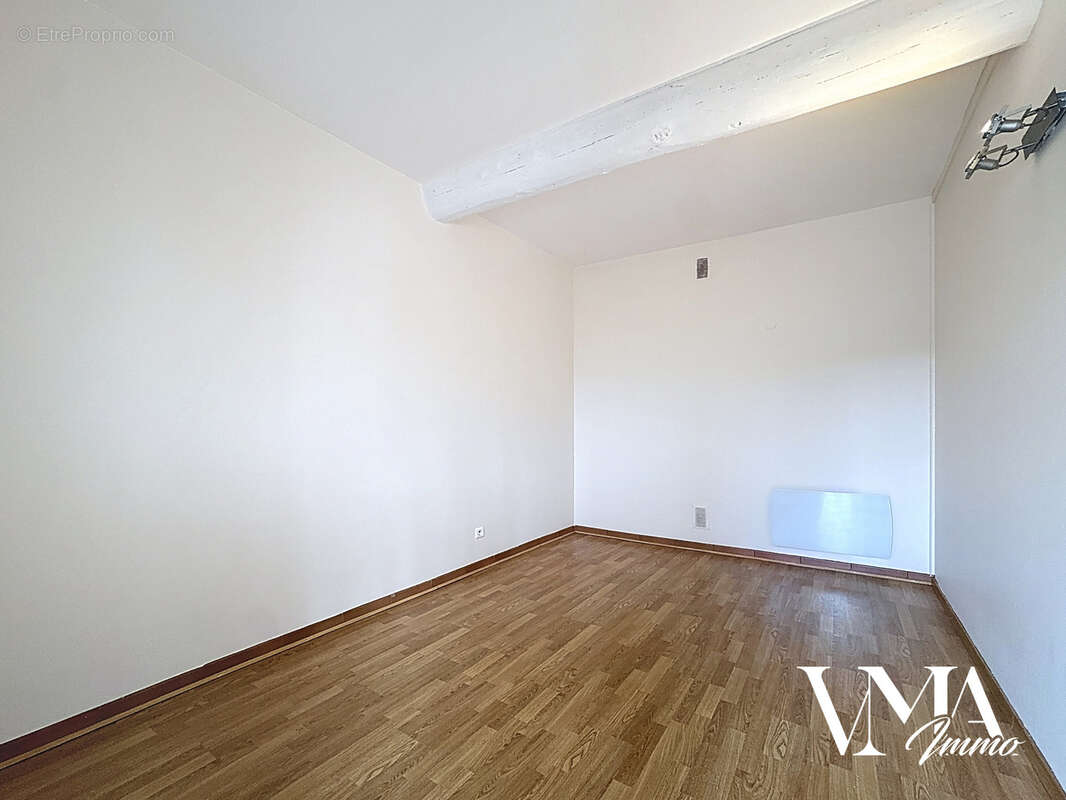 Appartement à SOURCIEUX-LES-MINES