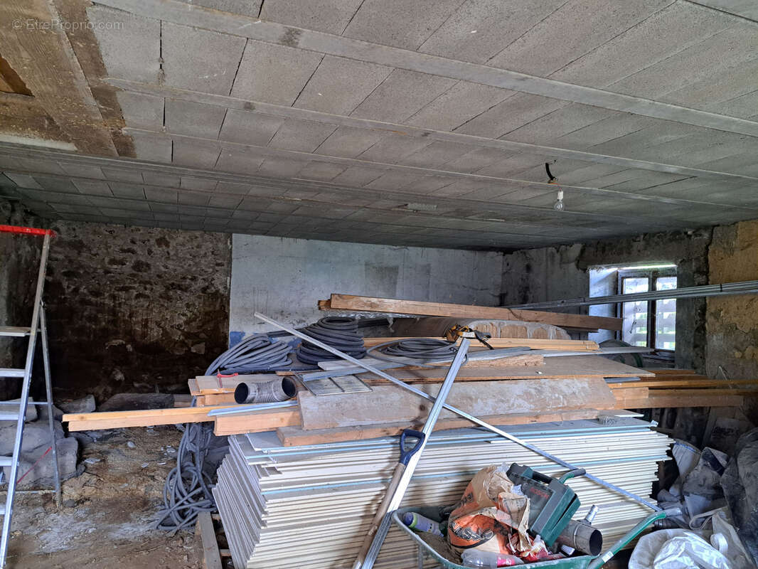 Maison à LES VASTRES