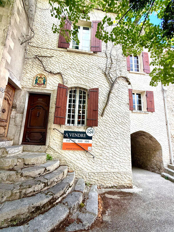 Maison à REMUZAT
