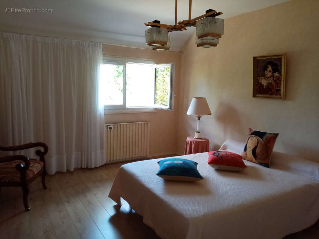 Maison à SAINT-BARTHELEMY-D&#039;ANJOU