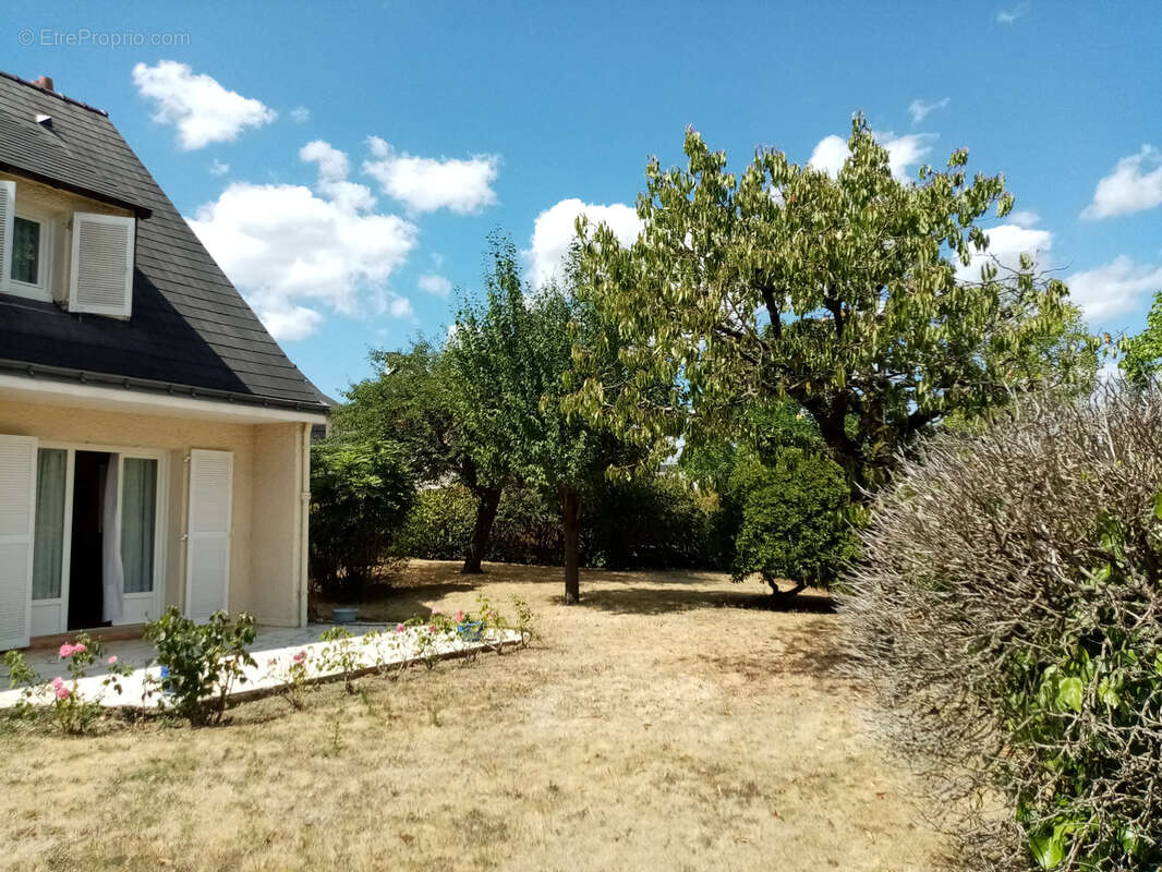 Maison à SAINT-BARTHELEMY-D&#039;ANJOU