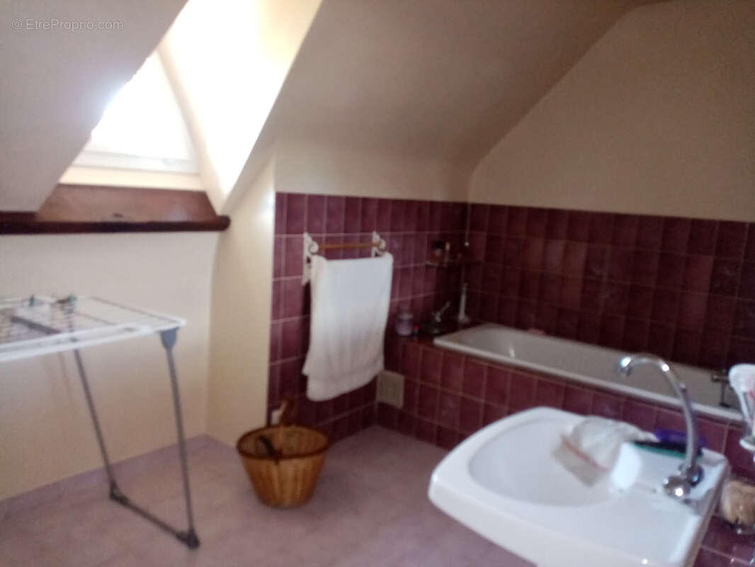 Maison à SAINT-BARTHELEMY-D&#039;ANJOU