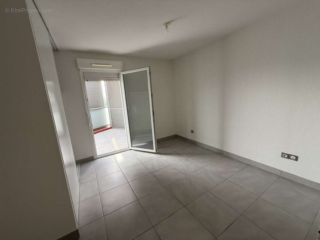 Appartement à MAUGUIO
