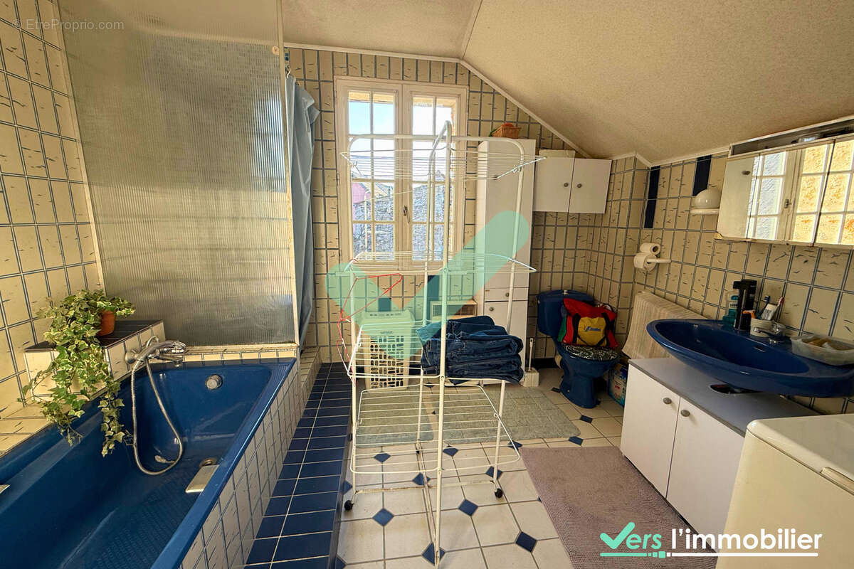 Maison à SAINTE-GEMME