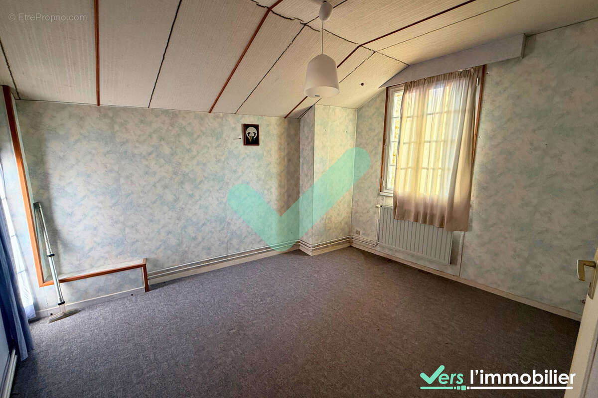 Maison à SAINTE-GEMME