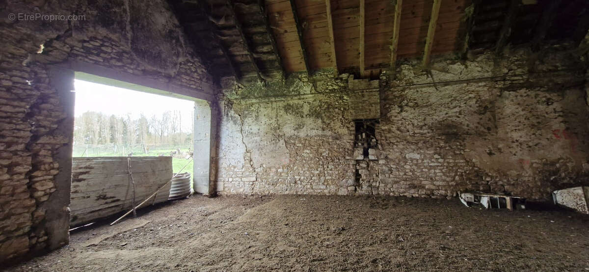 Autre à CHENAC-SAINT-SEURIN-D'UZET