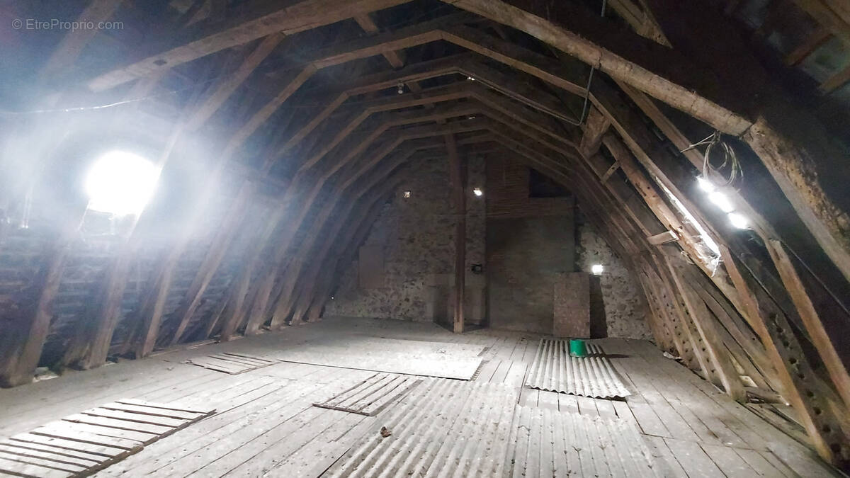 Appartement à CORMERY