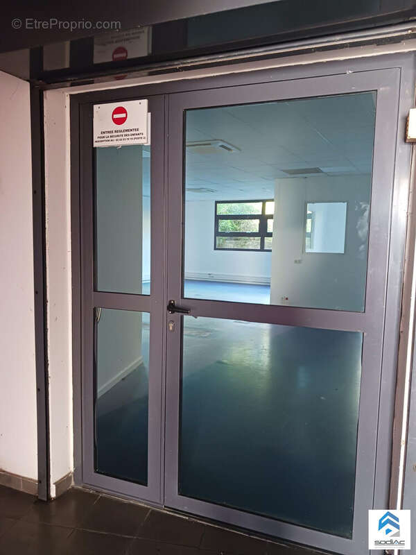 Commerce à SAINT-DENIS