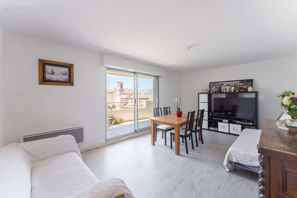 Appartement à MARSEILLE-10E