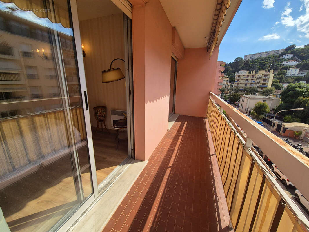 Appartement à MENTON