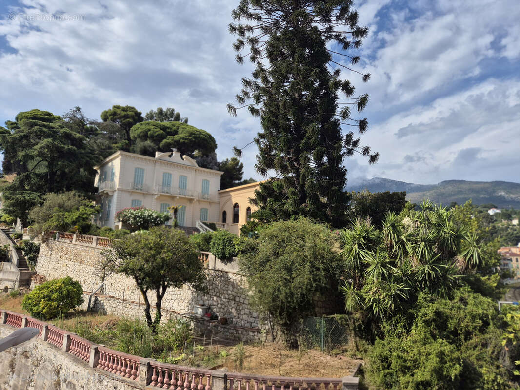 Appartement à MENTON