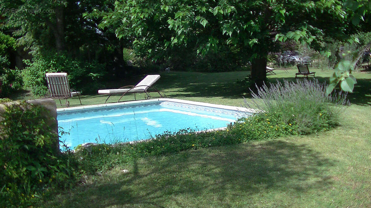Maison à PERNES-LES-FONTAINES