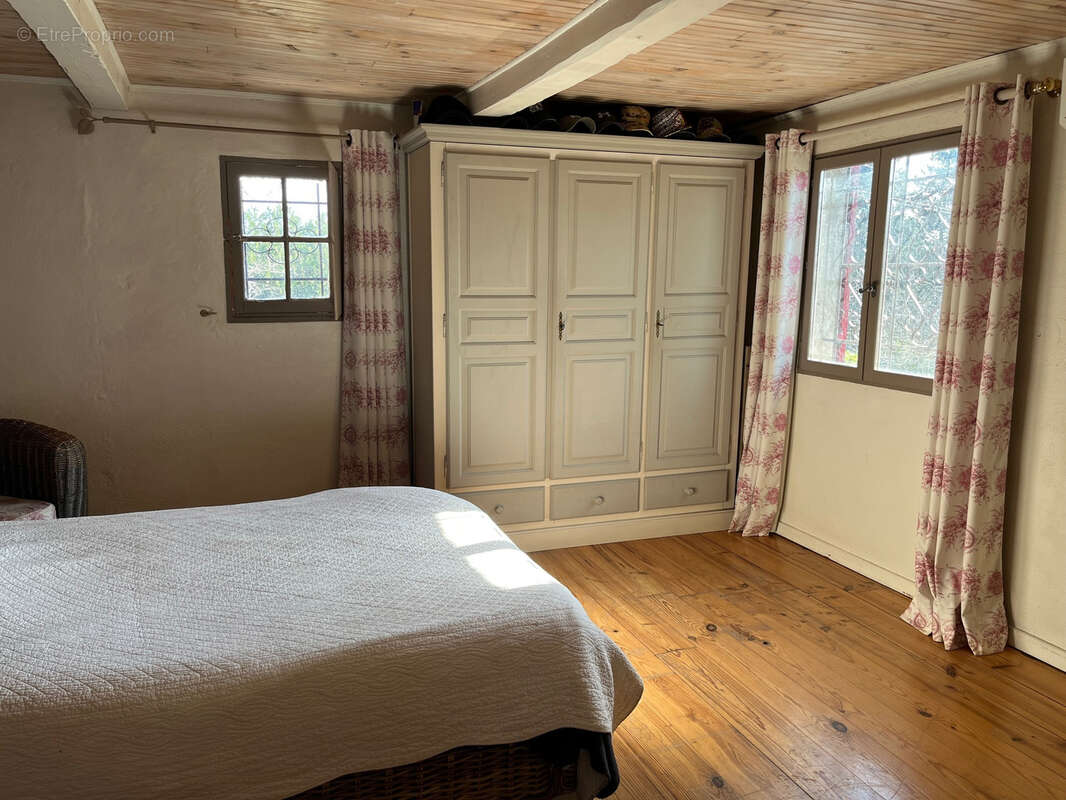 Maison à PERNES-LES-FONTAINES