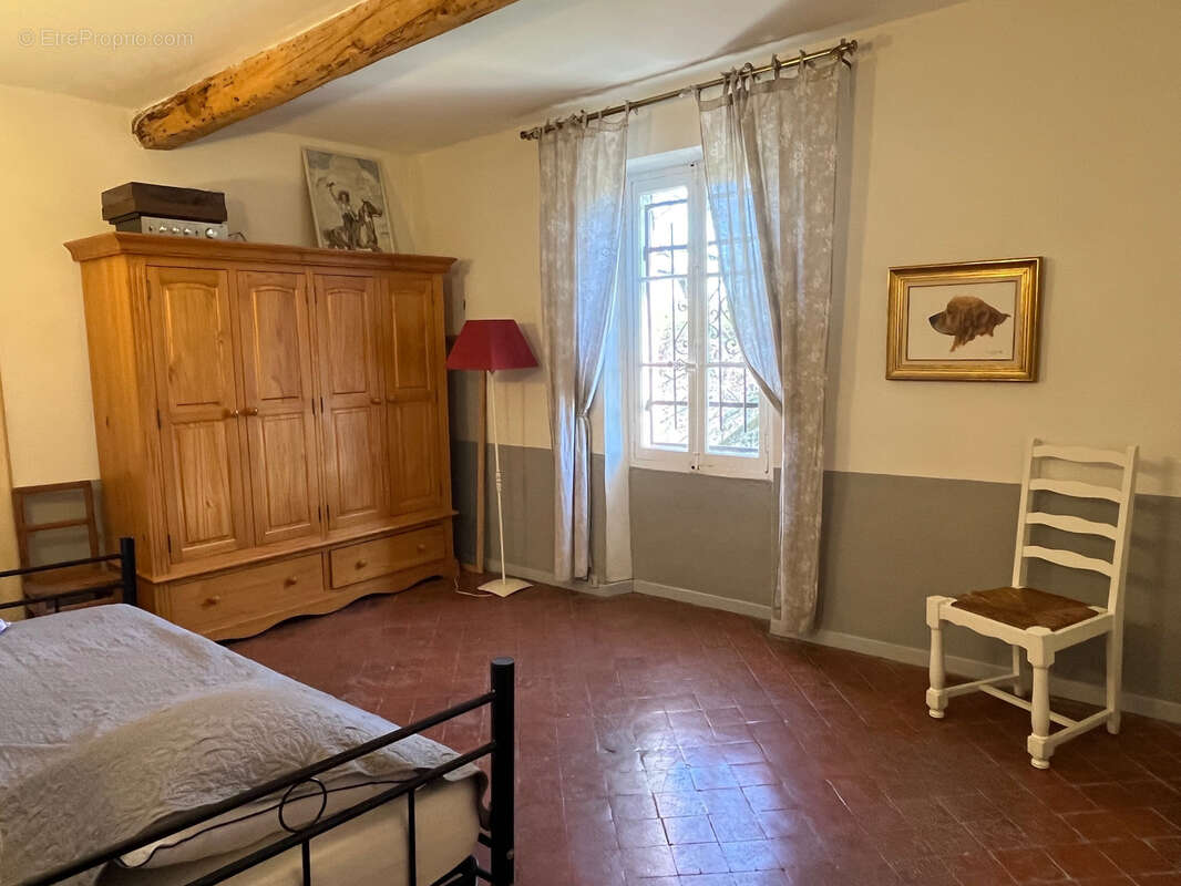 Maison à PERNES-LES-FONTAINES