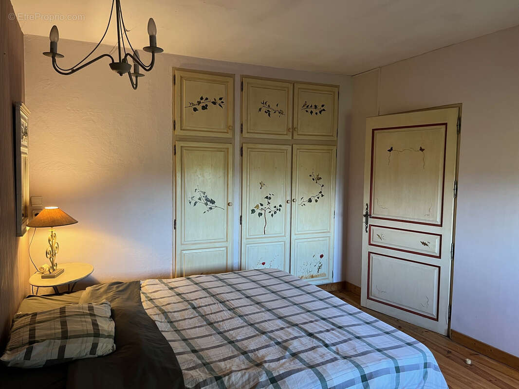 Maison à PERNES-LES-FONTAINES