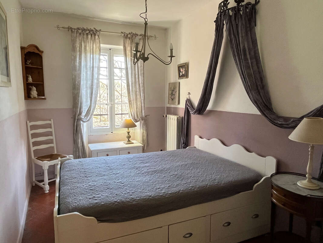 Maison à PERNES-LES-FONTAINES