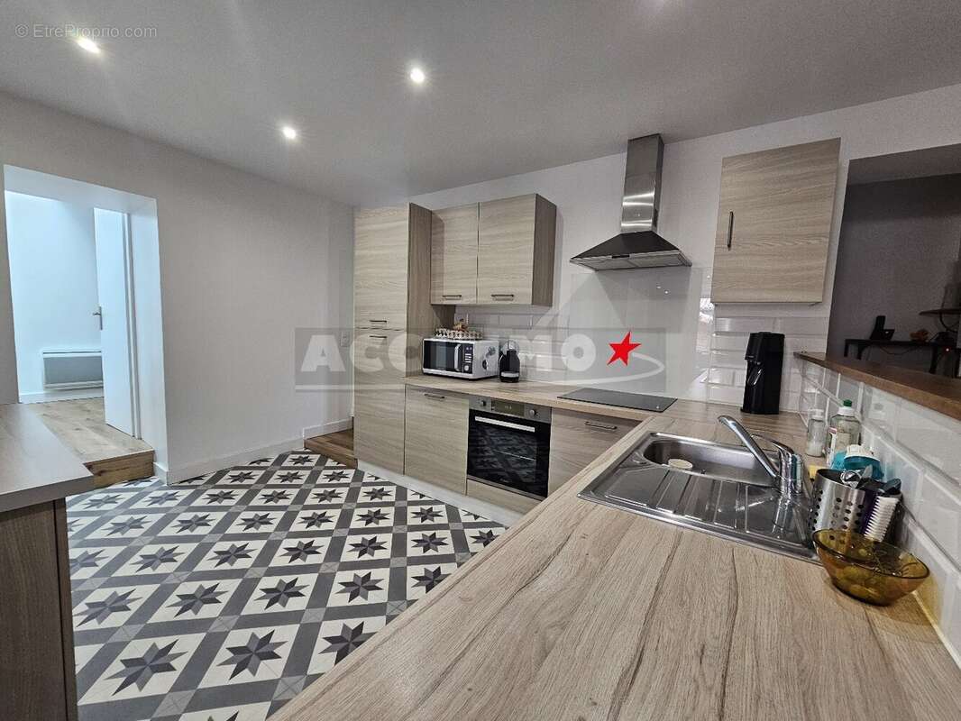 Maison à LISLE-SUR-TARN